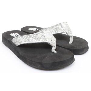 Yellow Box Feliks Women's 9M Glimmering Silver Glitter Flip Flop Thong Sandal